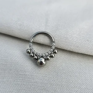 Joia ornamental para piercing — Septo & Daith — REF 111 — titânio biocompatível