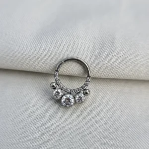 Joia ornamental para piercing — Septo & Daith — REF 116 — titânio biocompatível