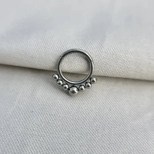 Joia ornamental para piercing — Septo & Daith — REF 119 — titânio biocompatível